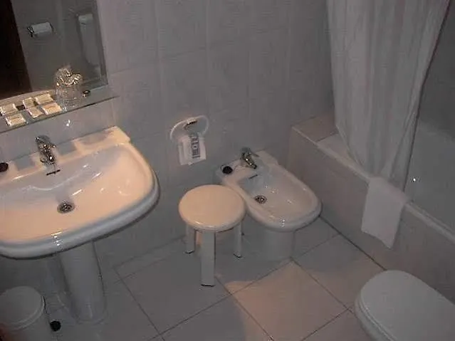 Hotel Madrid *